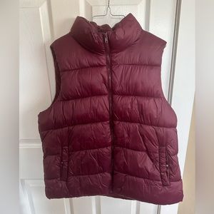 Old Navy Puffer Vest